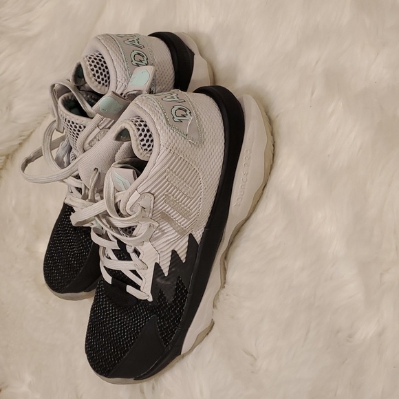 Adidas DAME 8 Damian Lillard 4th Quarter KO  Gray/Mint  Women Size 6.5 - Picture 8 of 9